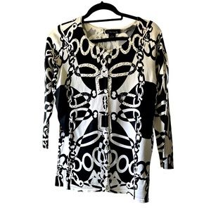 VENUE BUTTON DOWN LIGHT SWEATER BLOUSE. SIZE MEDIUM